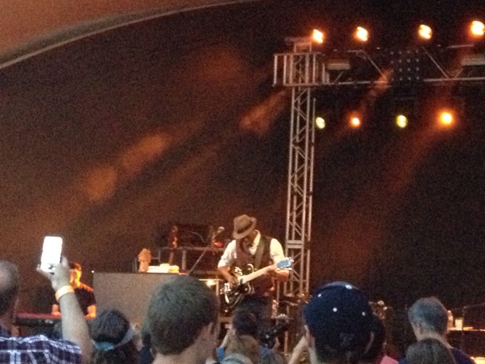 Keb Mo at Stubbs in Austin, Texas from Paul Gozzo (1/2)